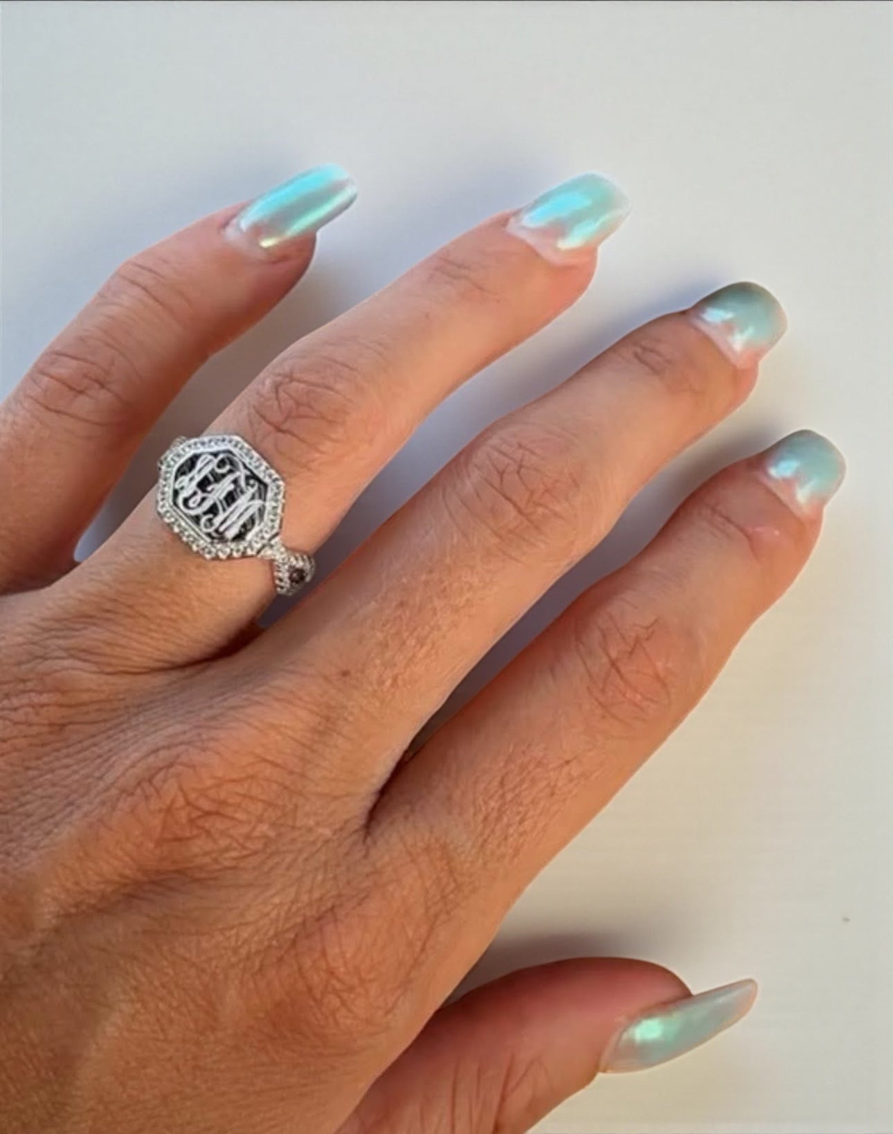 L.A Ring