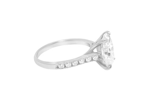 3.0 Ct Oval Ring