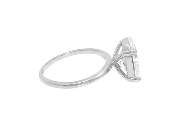 4.5 Ct Oval Ring