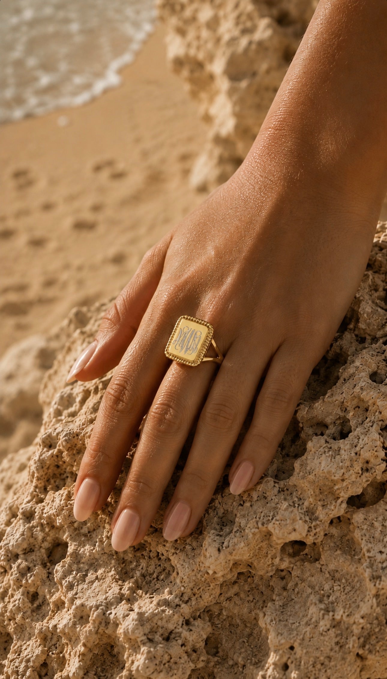 Amor Rope in Gold