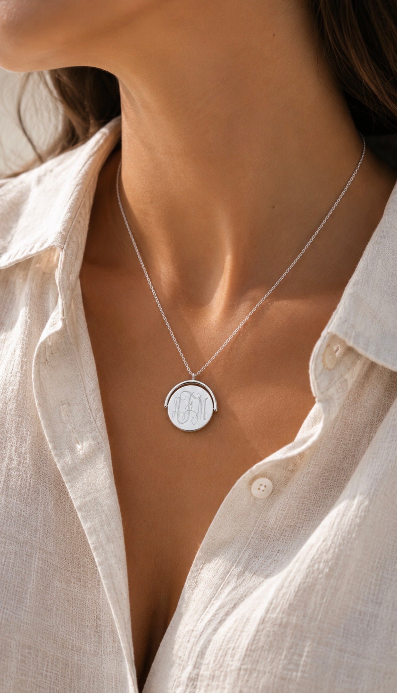 Azzura Spinning Pendant