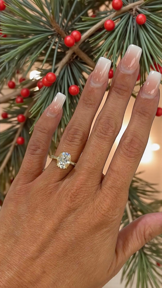 4.5 Ct Oval Ring
